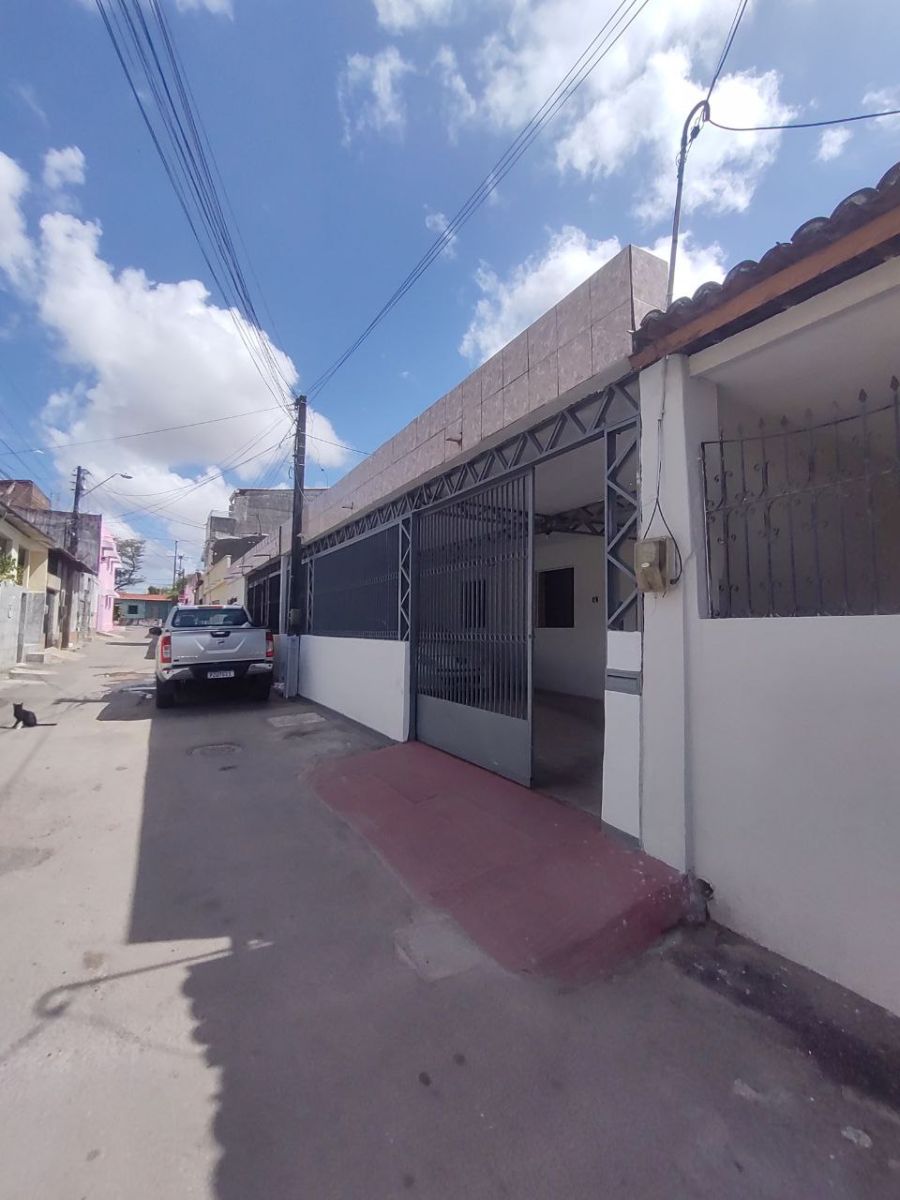 Casa - Venda - Prefeito Jose Walter - Fortaleza - CE